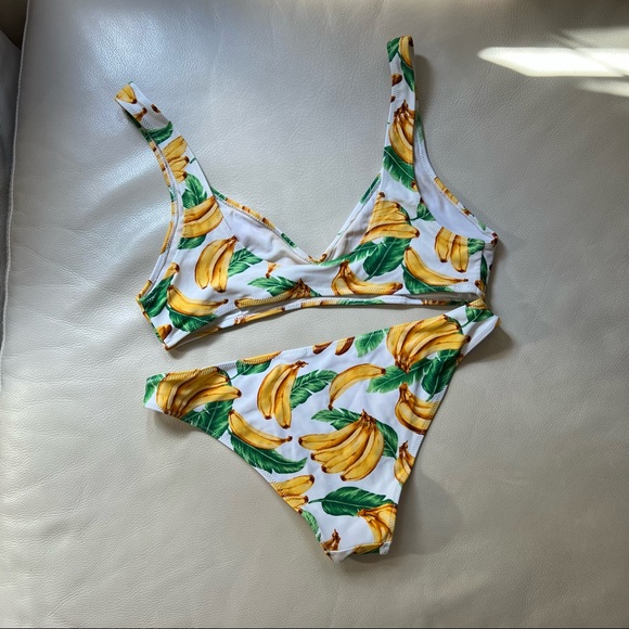 MOVING SALE! Forever 21 banana bikini - Picture 2 of 6